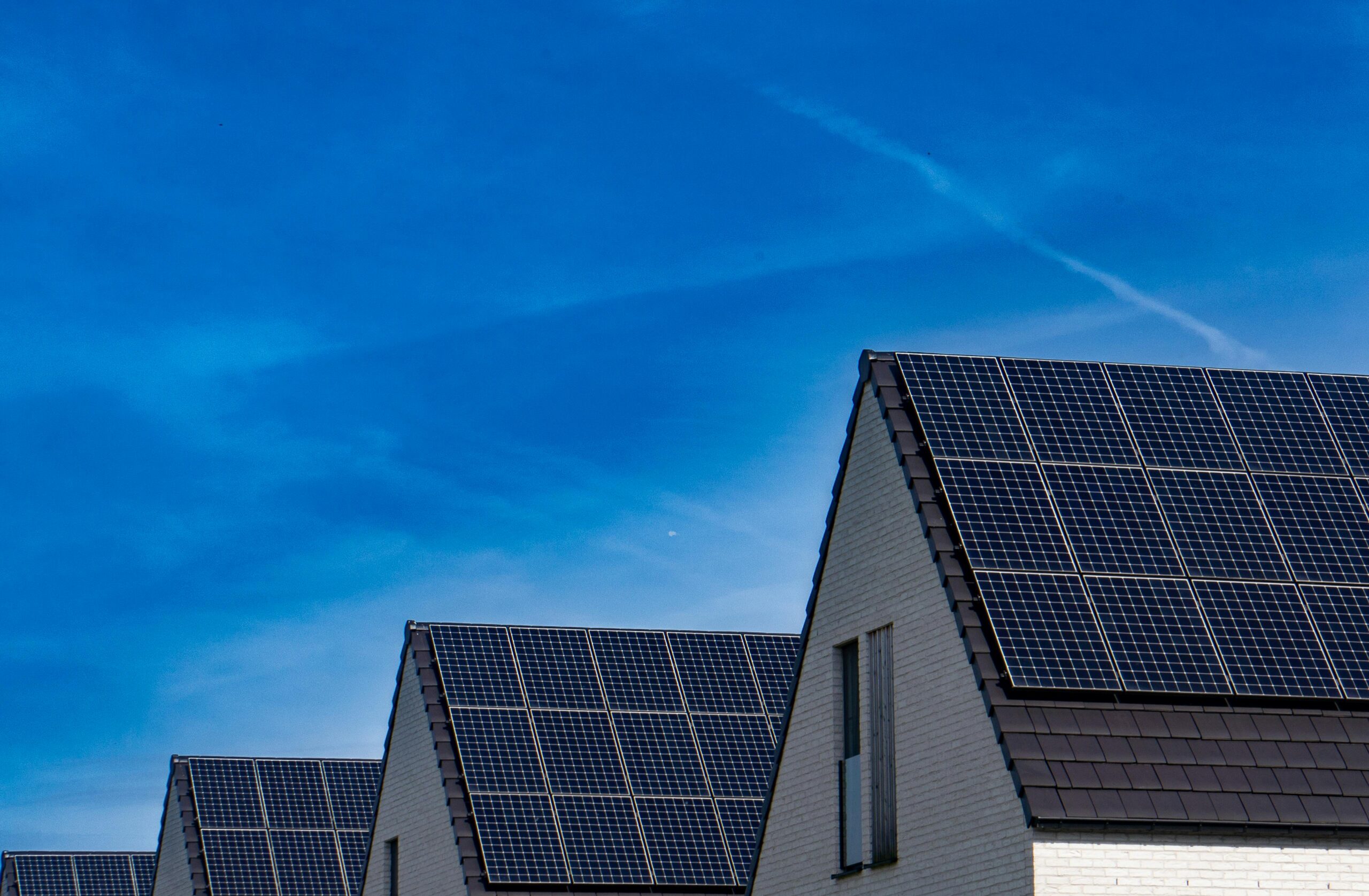 Rachat solaire 2026 : tarif divisé par 4 pour les professionnels